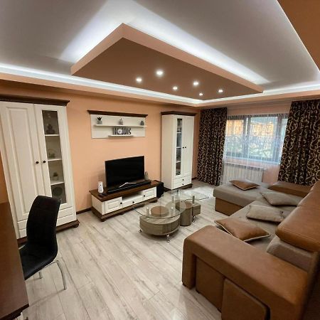 Apartament Luxury Apartment Gura Humorului Exterior photo