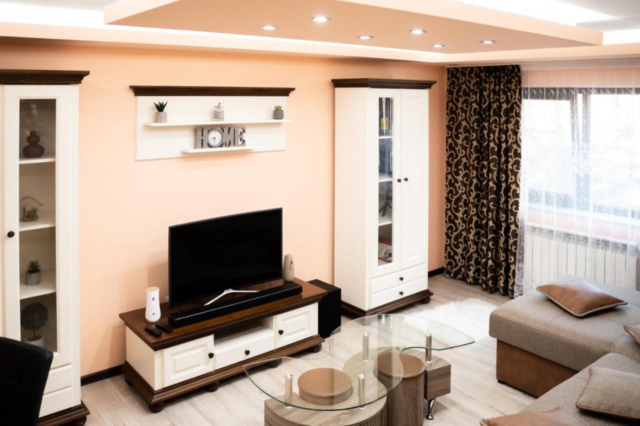 Apartament Luxury Apartment Gura Humorului Exterior photo